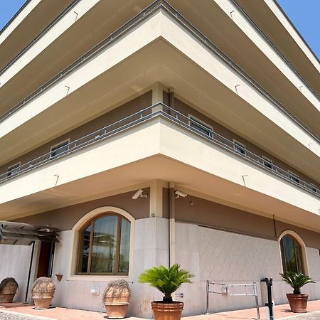 Hotel Maddaloni Tufino Экстерьер фото