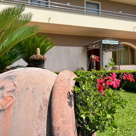 Hotel Maddaloni Tufino Экстерьер фото