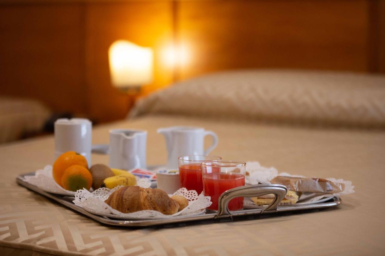 Hotel Maddaloni Tufino Экстерьер фото